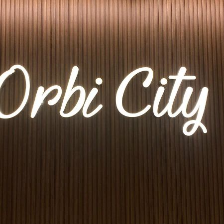 Sea Side Aparthotel In Orbi Complex Батуми Экстерьер фото